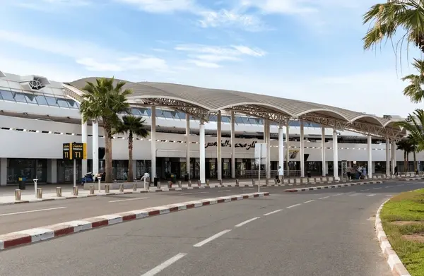 Casablanca - Dubai - Photo 1